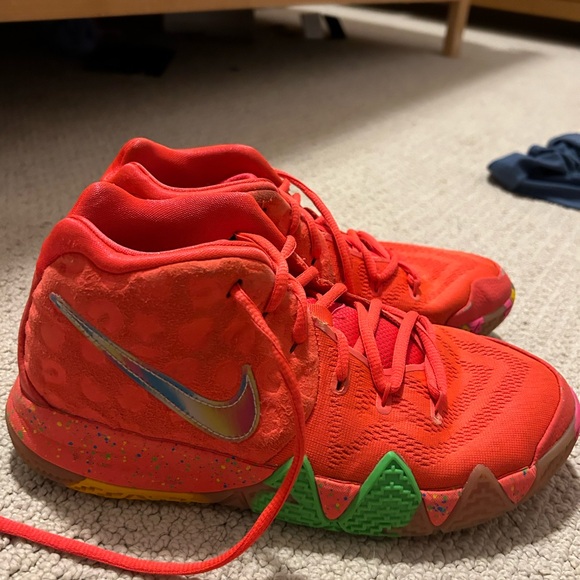 Kyrie four Lucky charms